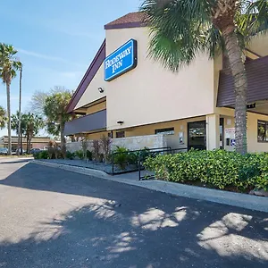 Bay On Busch Inn Tampa