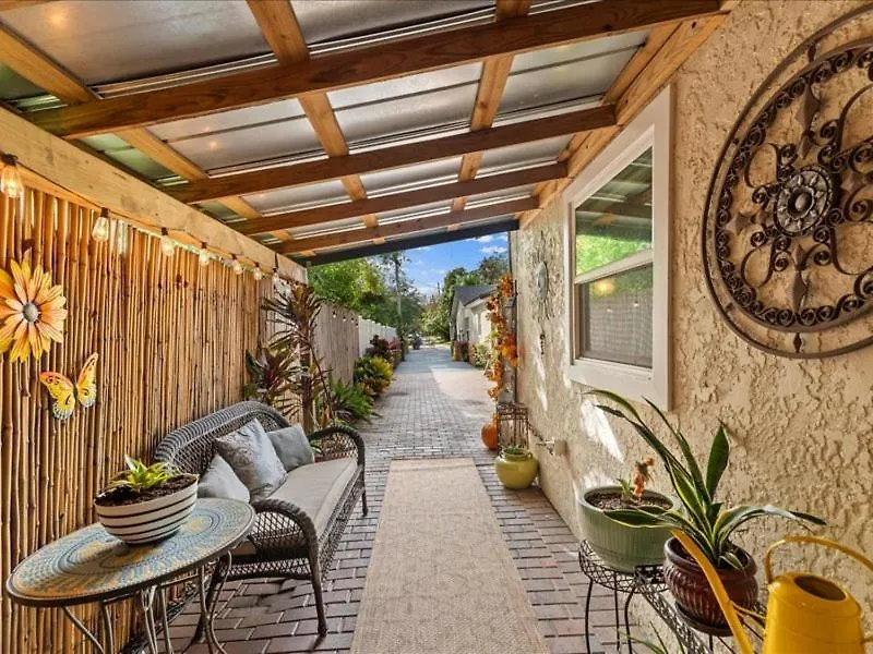 College Park Oasis: Quiet Retreat Near Orlando Attractions Hotel Guest house